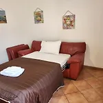 Maison M&M
